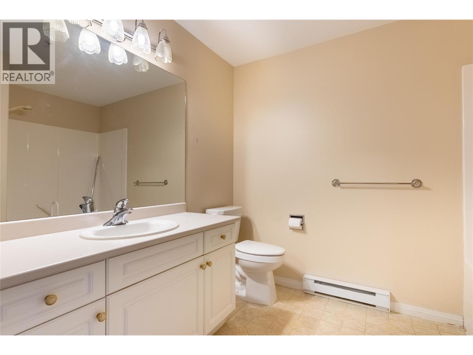 120 Vernon Avenue Unit# 311 Property Photo 13
