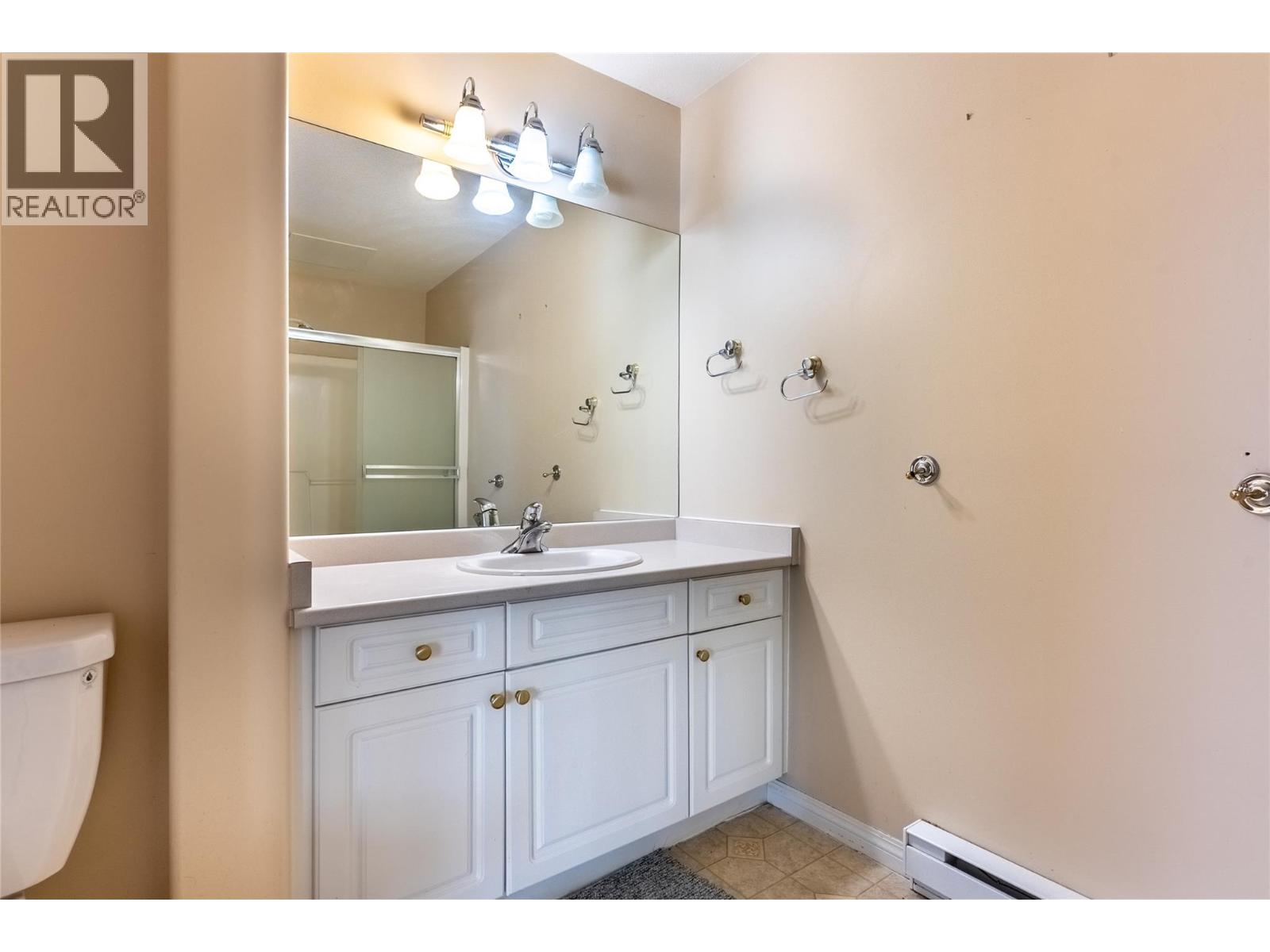 120 Vernon Avenue Unit# 311 Property Photo 16