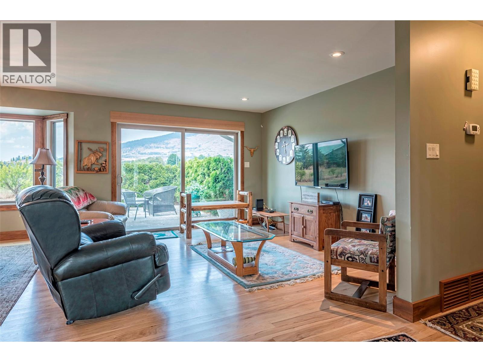 7800 Howe Drive Property Photo 13