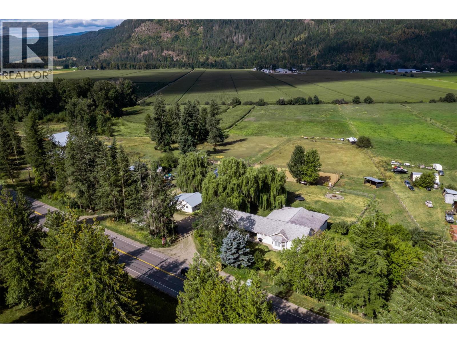 7630 97a Highway Property Photo 52