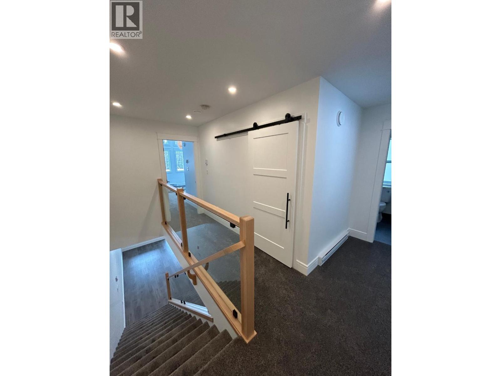 1365 Burfield Drive Property Photo 14