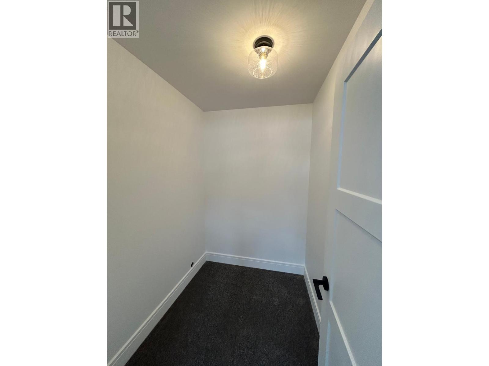 1365 Burfield Drive Property Photo 23