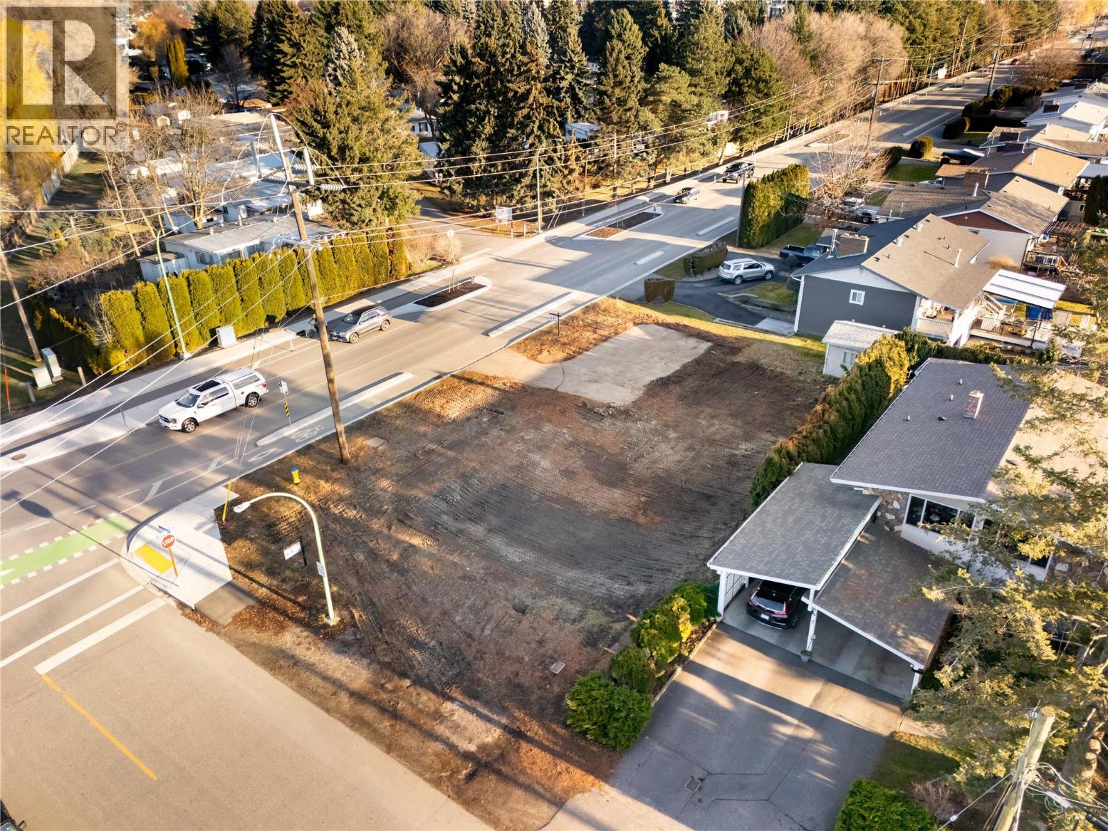 3514 Casorso Road Property Photo 15