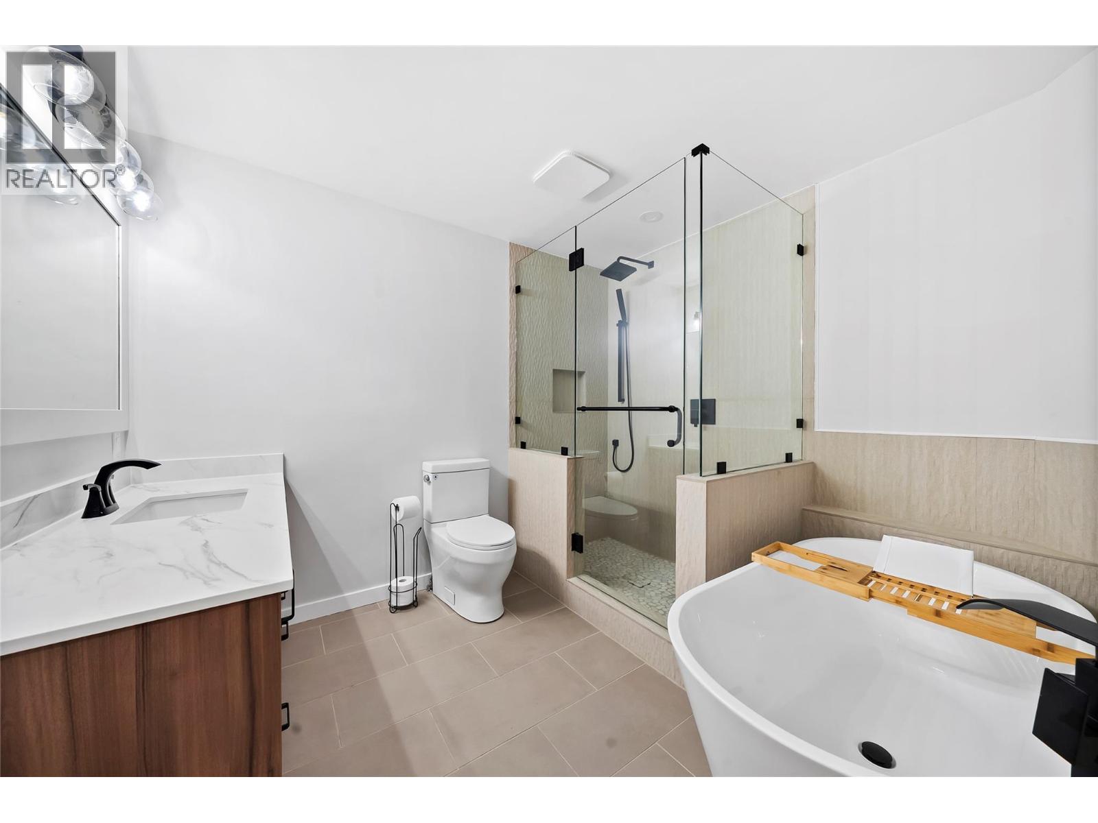 2022 Eagle Bay Road Property Photo 25