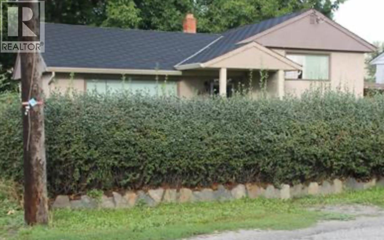 1870 Barlee Road Property Photo 1
