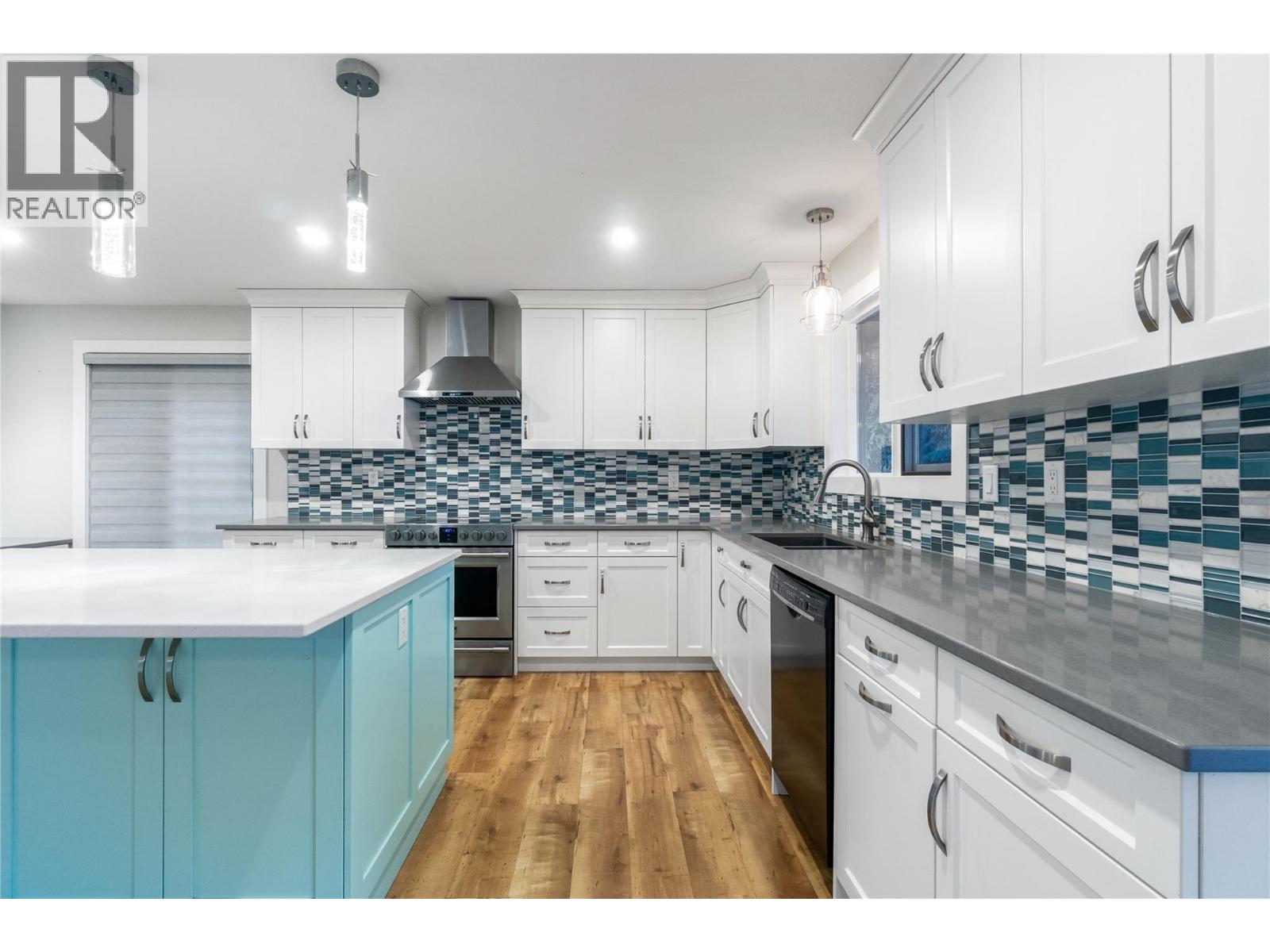 401 97a Highway Property Photo 10