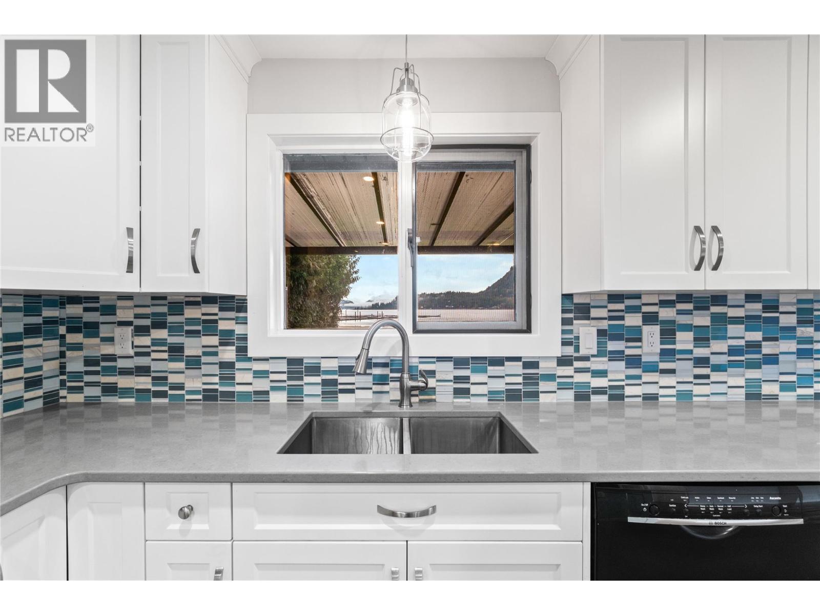 401 97a Highway Property Photo 11