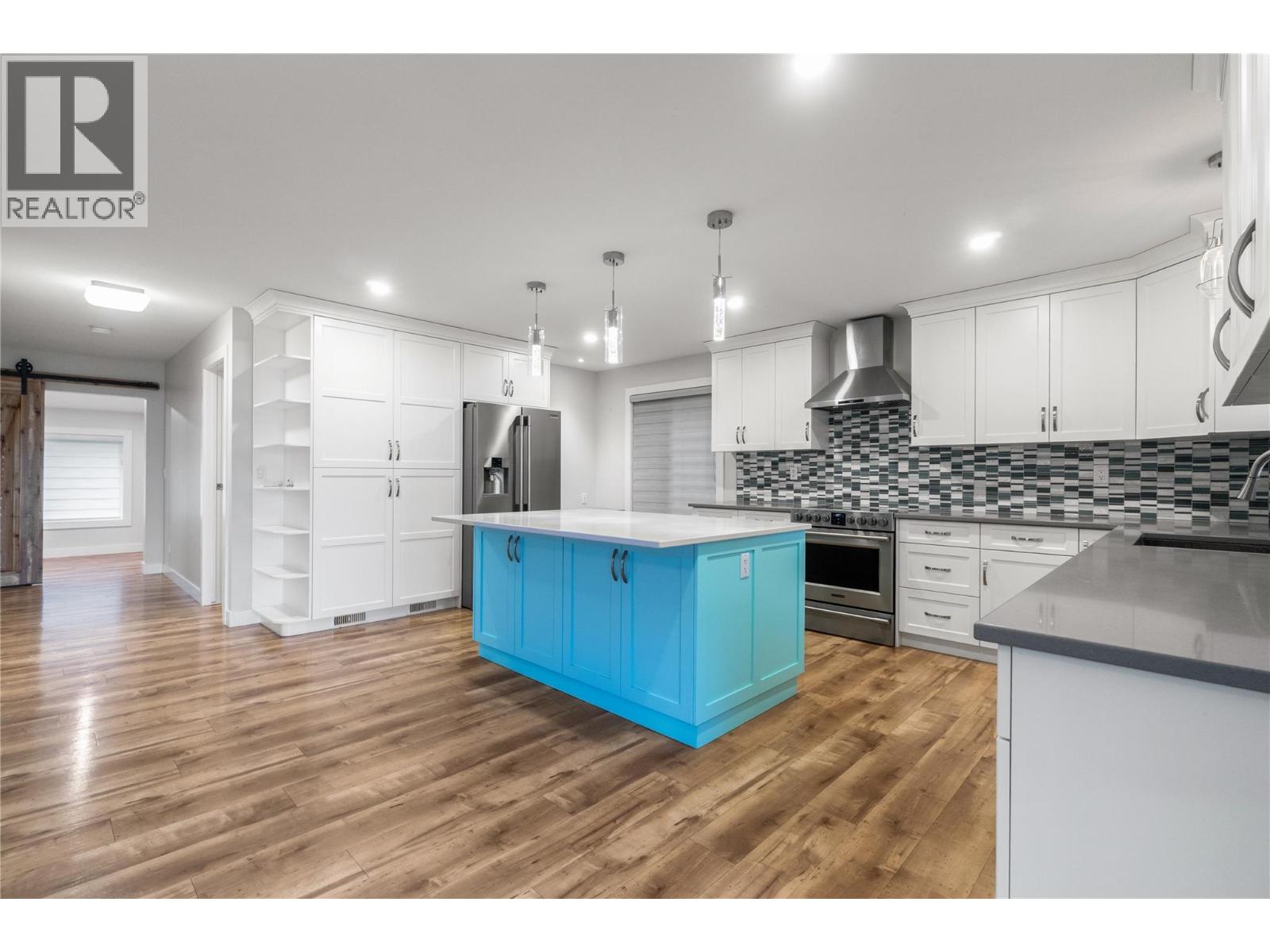 401 97a Highway Property Photo 15