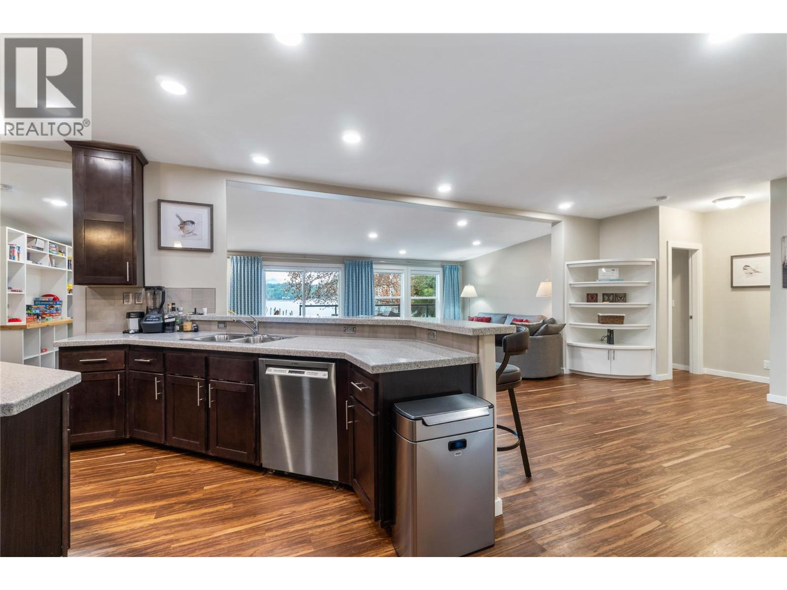 405 97a Highway Property Photo 17