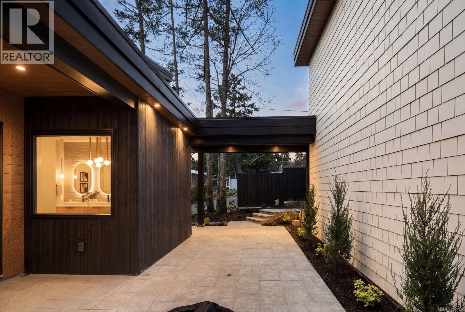 11392 Chalet Rd Property Photo 48
