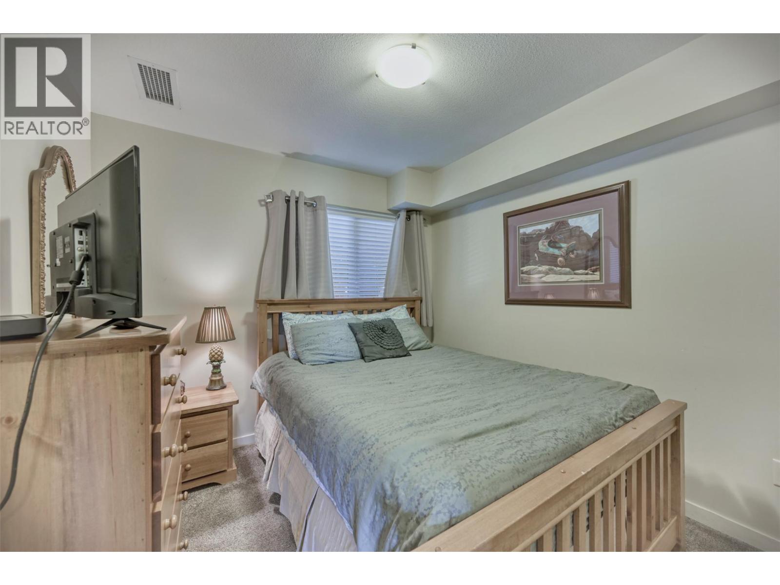 4300 44th Avenue Unit# 109 Property Photo 11