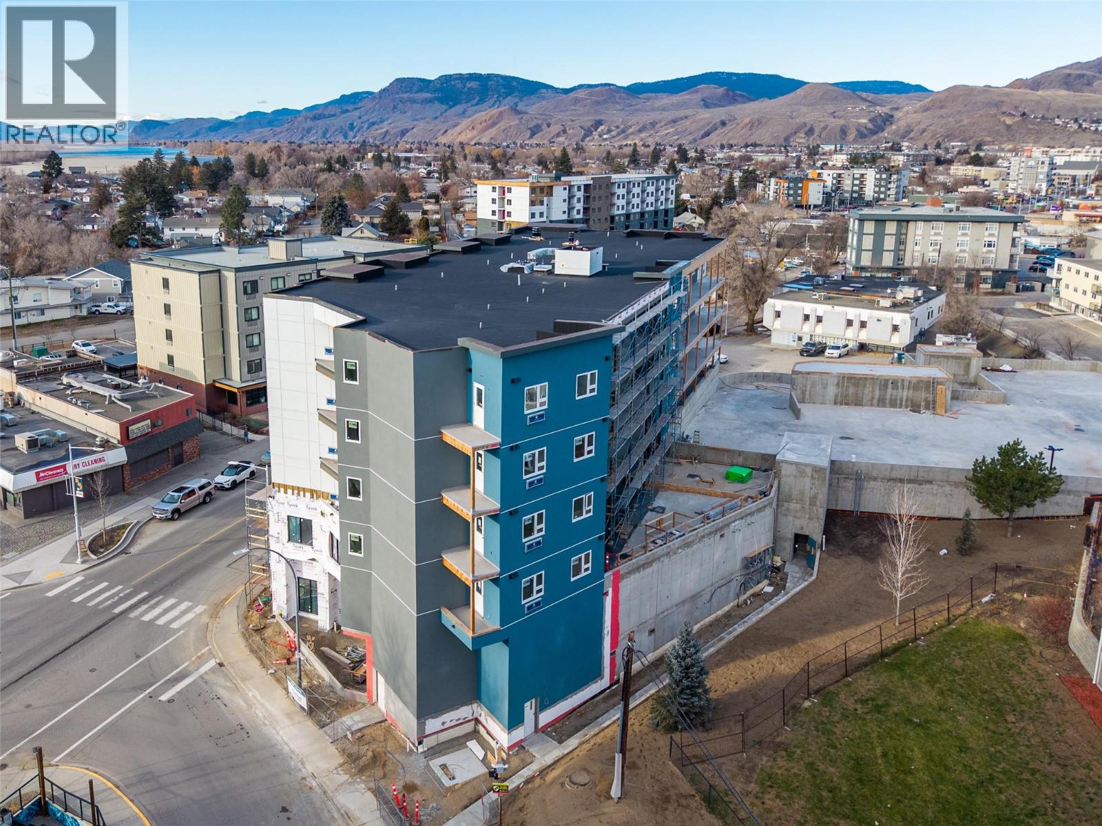 320 Tranquille Road Unit# Cru4 Property Photo 5