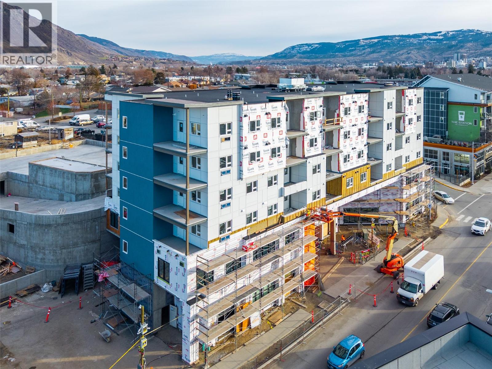 320 Tranquille Road Unit# Cru4 Property Photo 7
