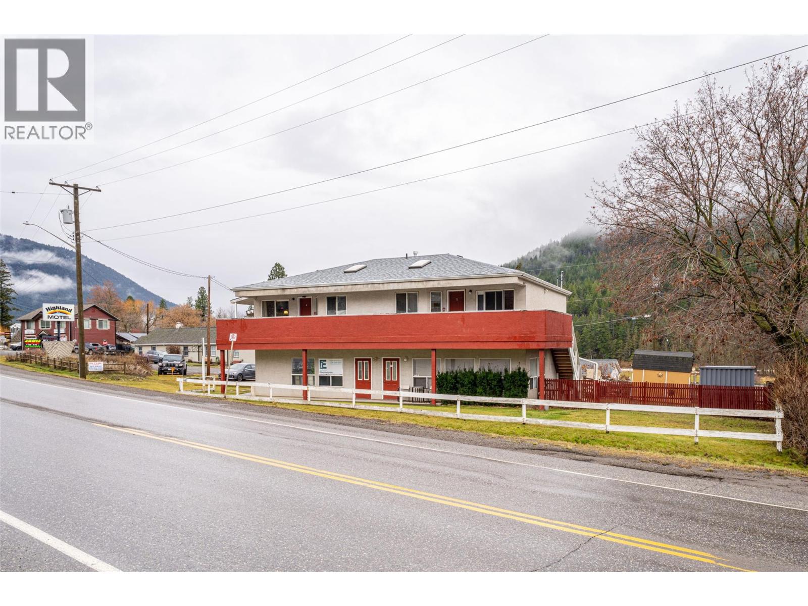 5683 97 Highway Property Photo 38