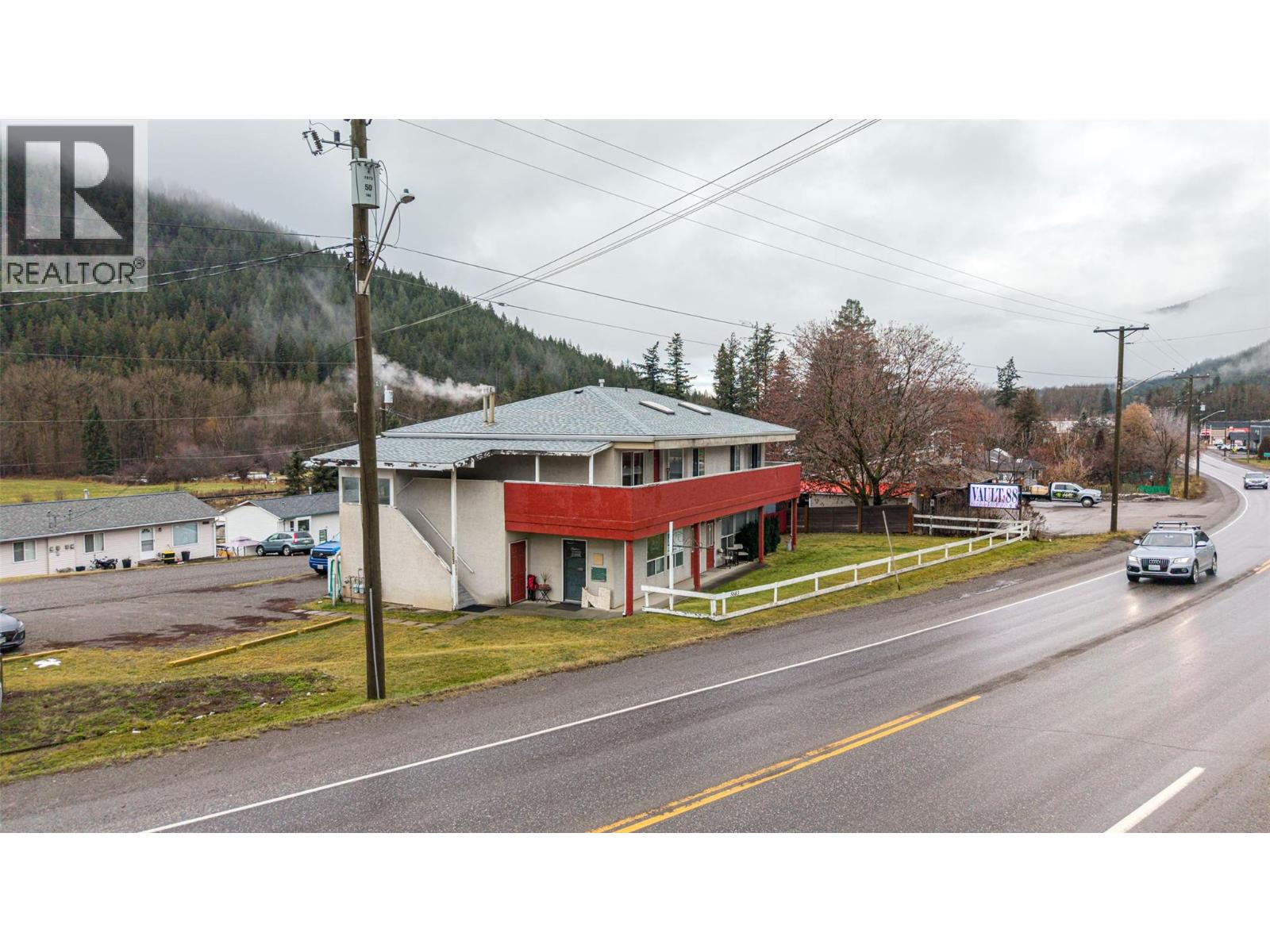 5683 97 Highway Property Photo 50