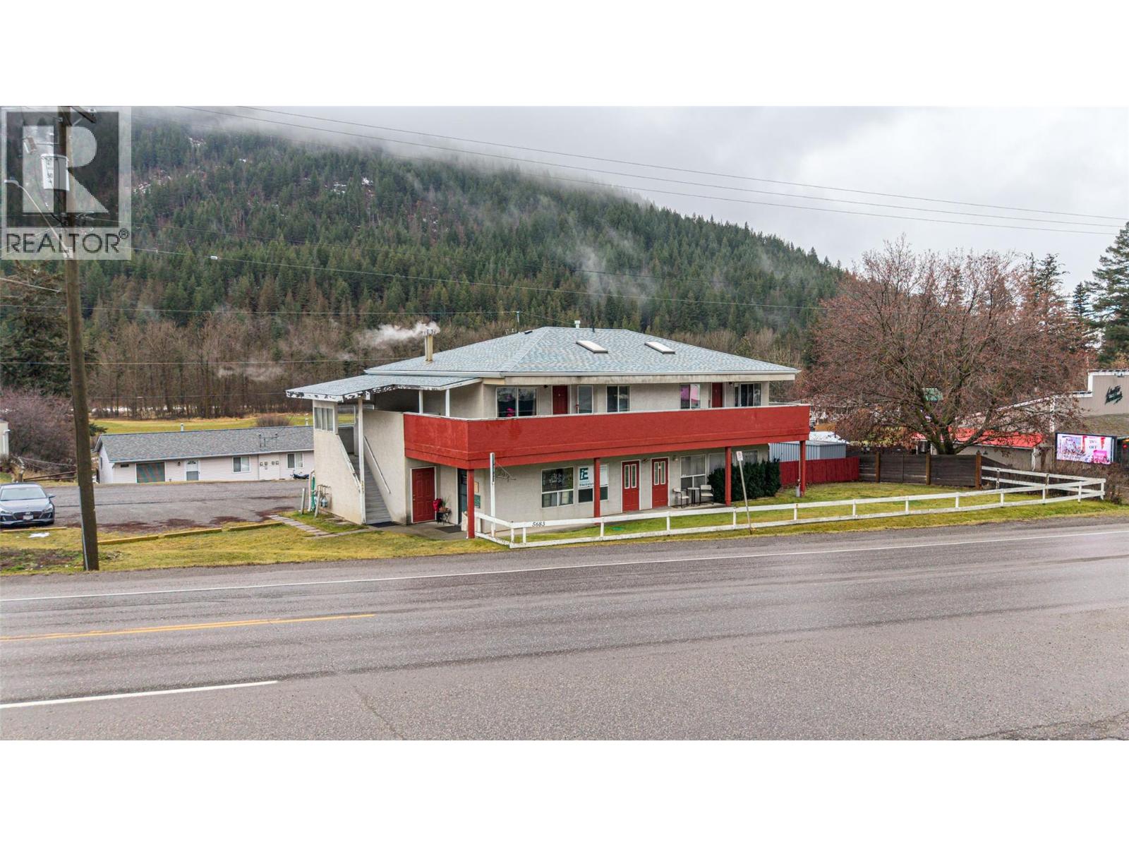 5683 97 Highway Property Photo 51