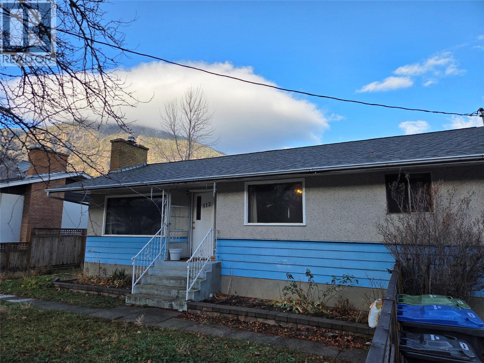512 12th Avenue Property Photo 1