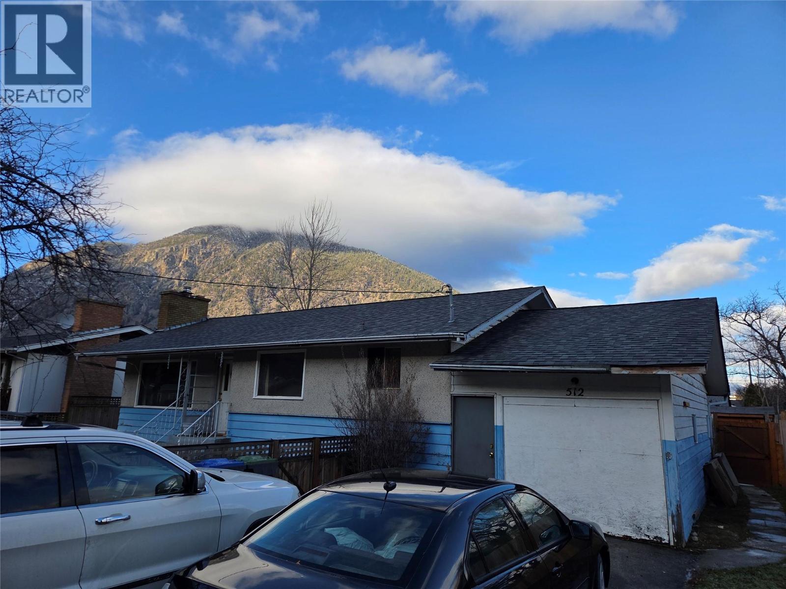 512 12th Avenue Property Photo 2