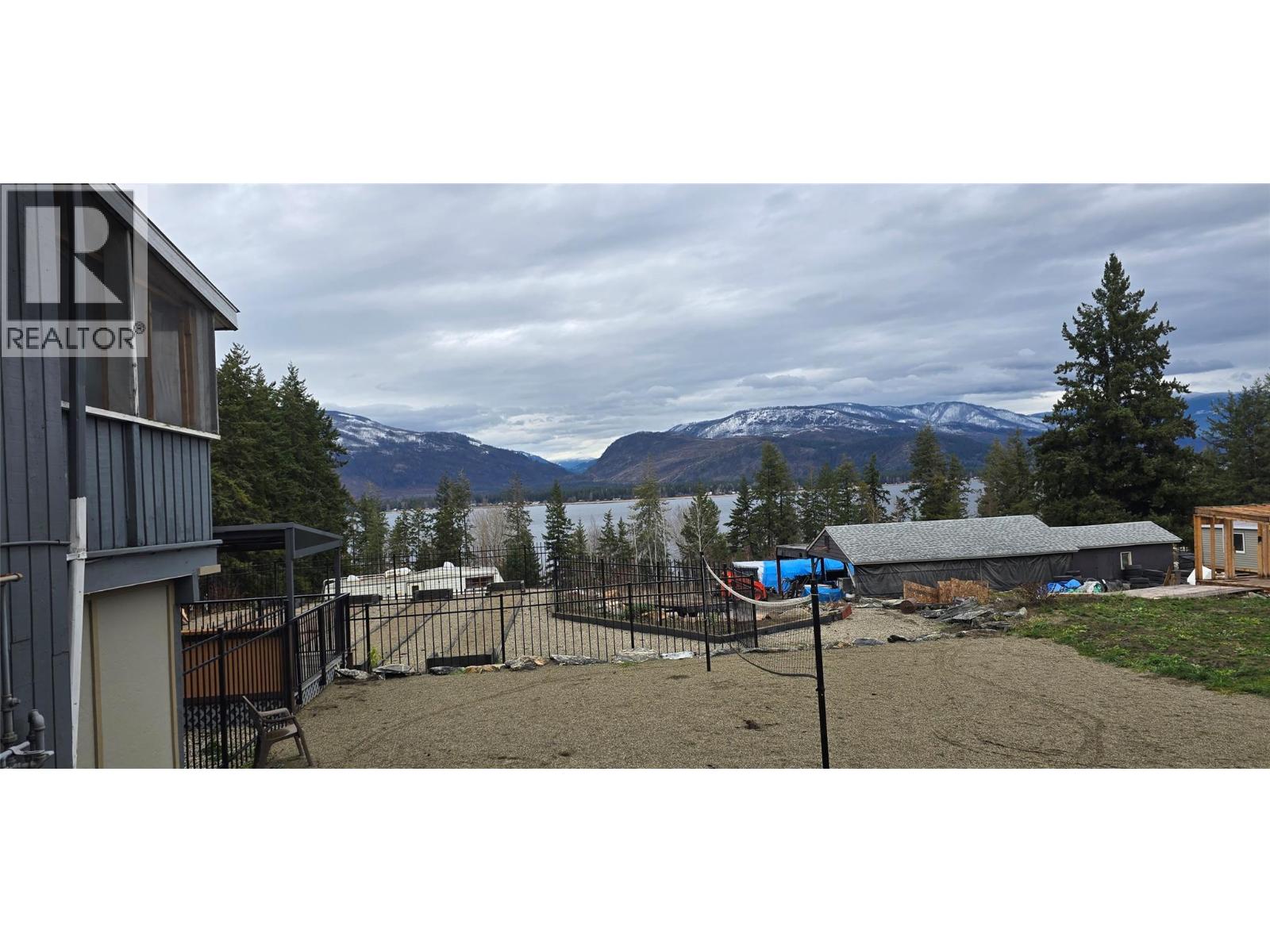 1277 Trans Canada Highway Property Photo 9