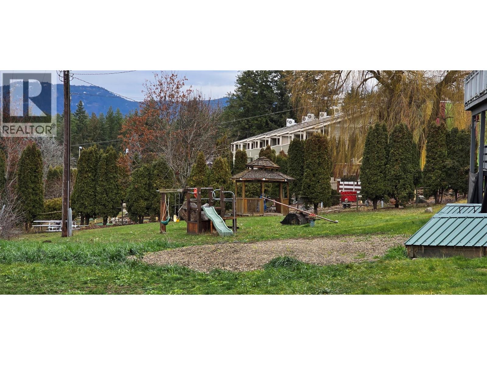 1277 Trans Canada Highway Property Photo 12