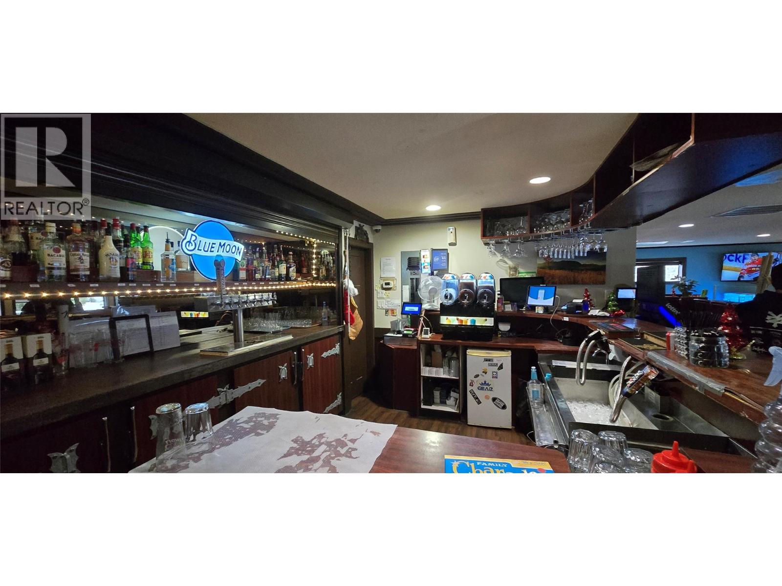 1277 Trans Canada Highway Property Photo 18
