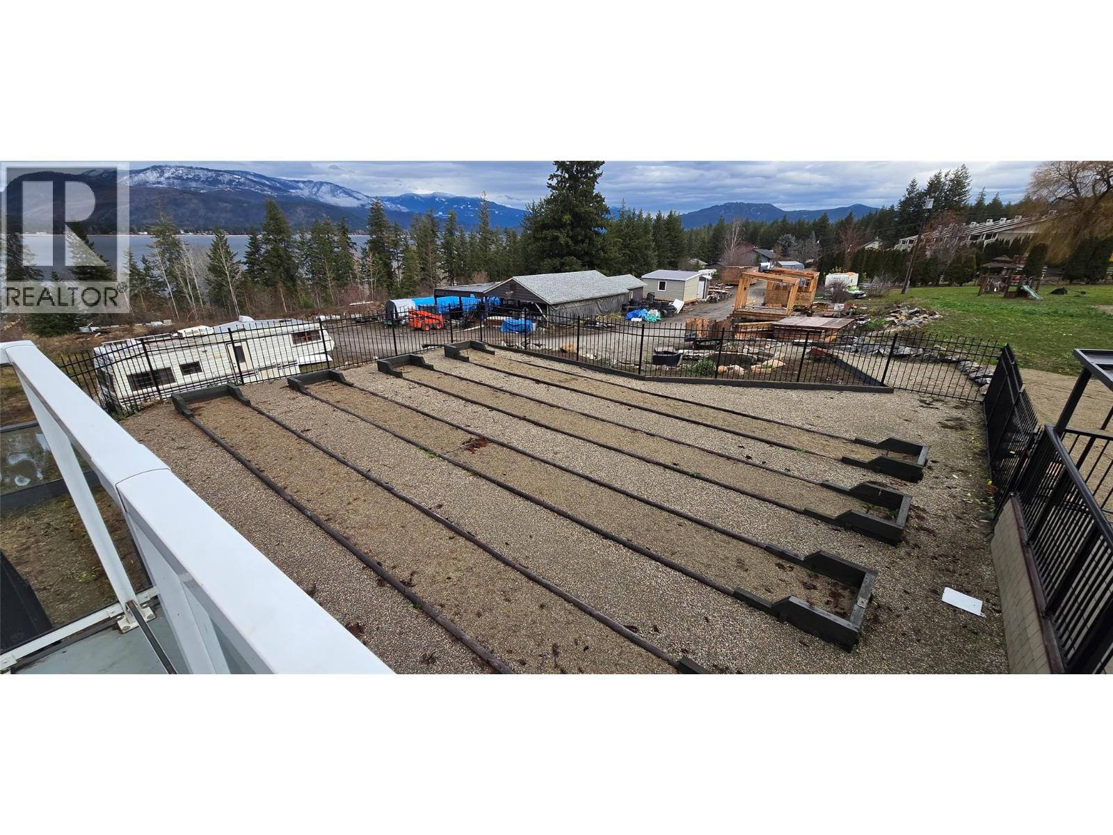 1277 Trans Canada Highway Property Photo 24