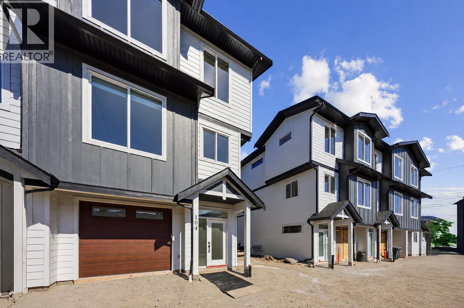 143 Green Avenue Unit# 101