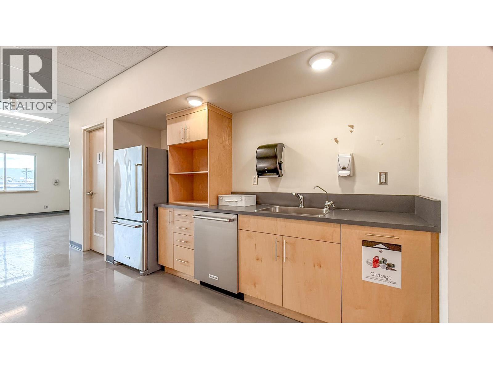 1090 Manhattan Drive Unit# 200 Property Photo 32