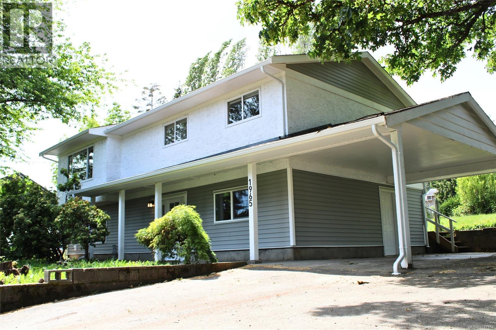 1965 Stannard Dr Property Photo 16