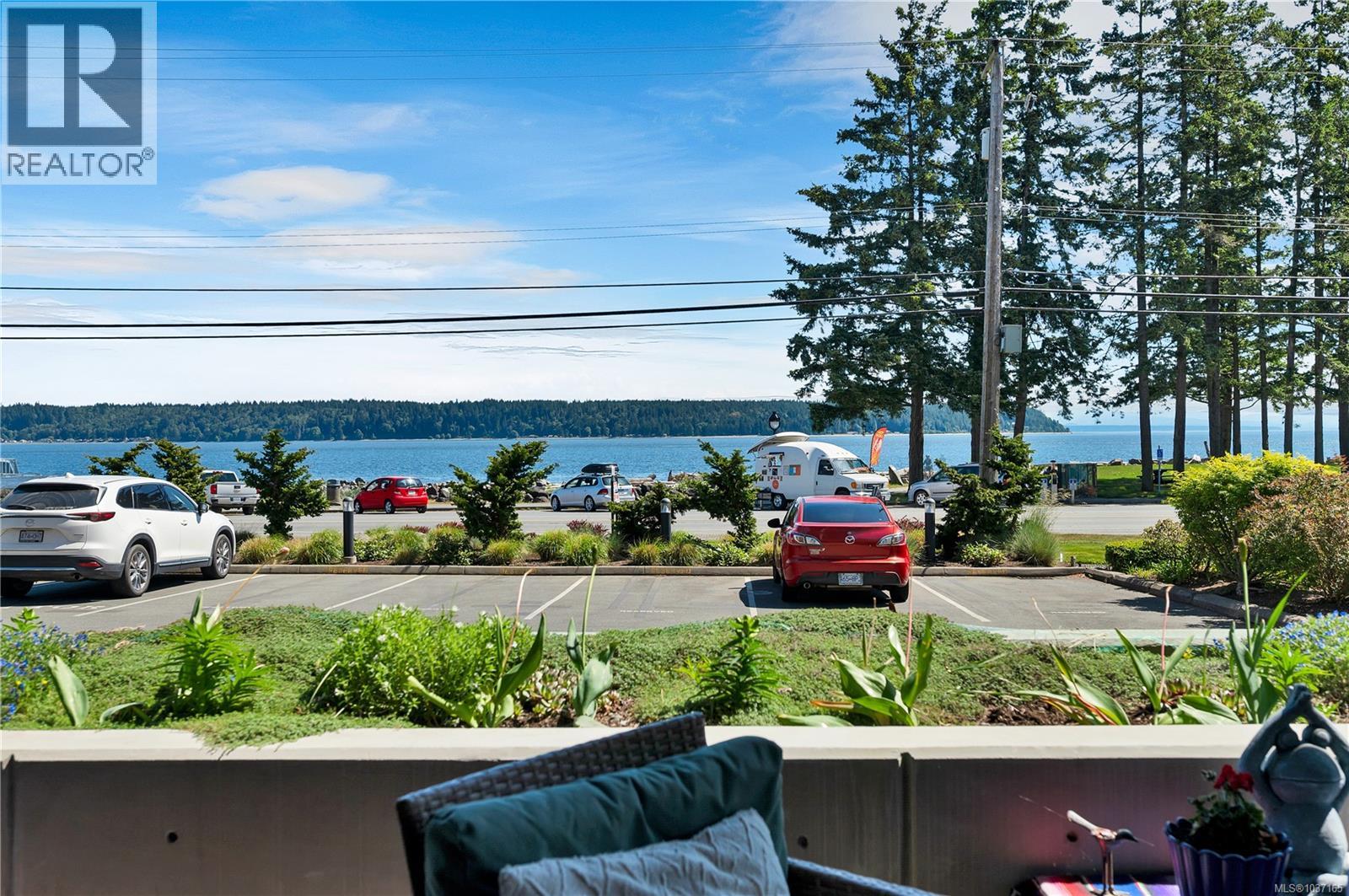 102 684 Island Hwy S Property Photo 45