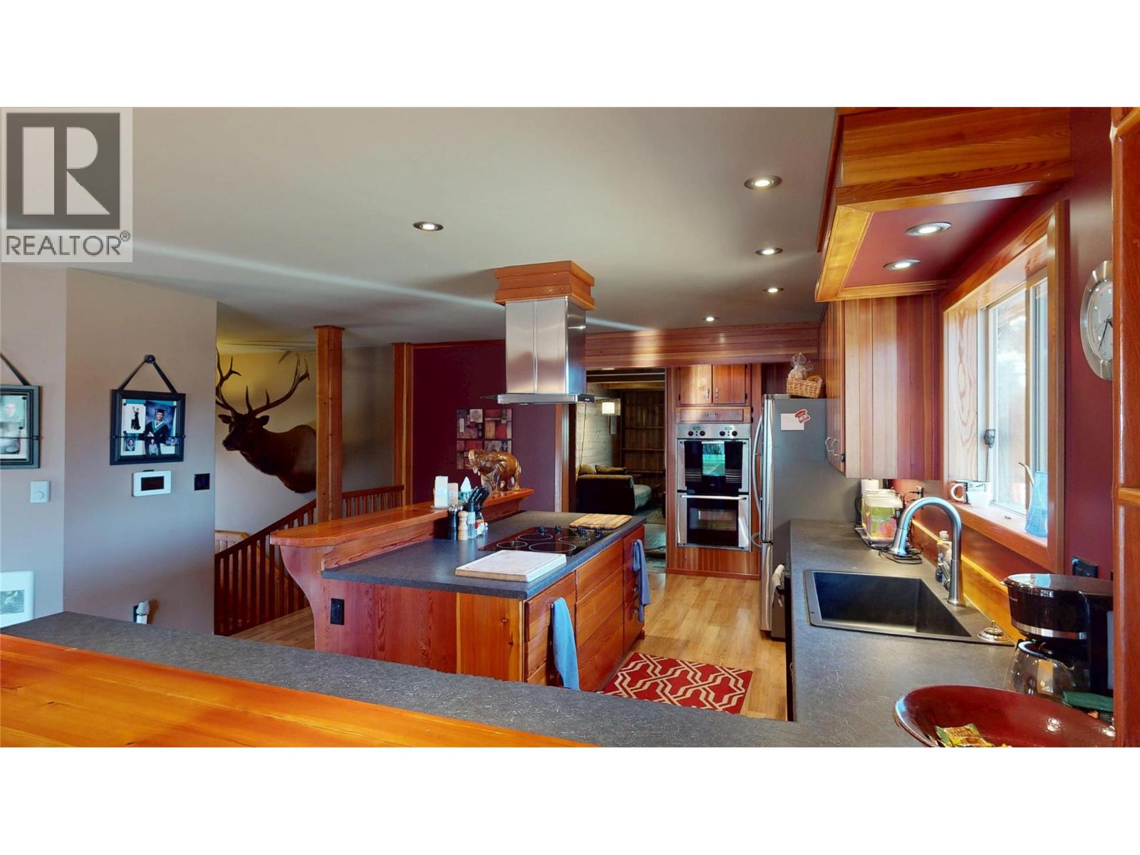 6228 Tamarack Road Property Photo 10