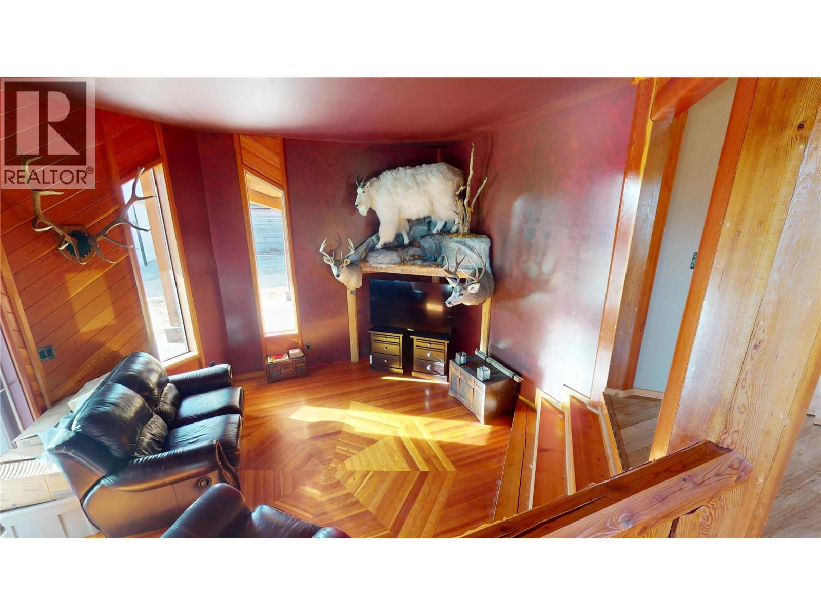 6228 Tamarack Road Property Photo 14