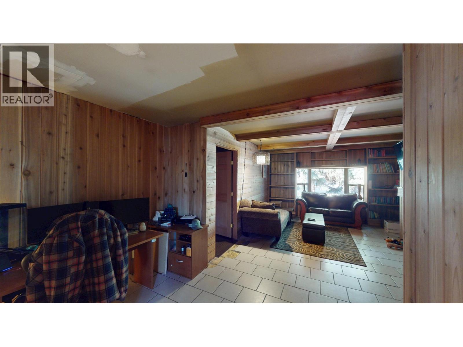 6228 Tamarack Road Property Photo 18