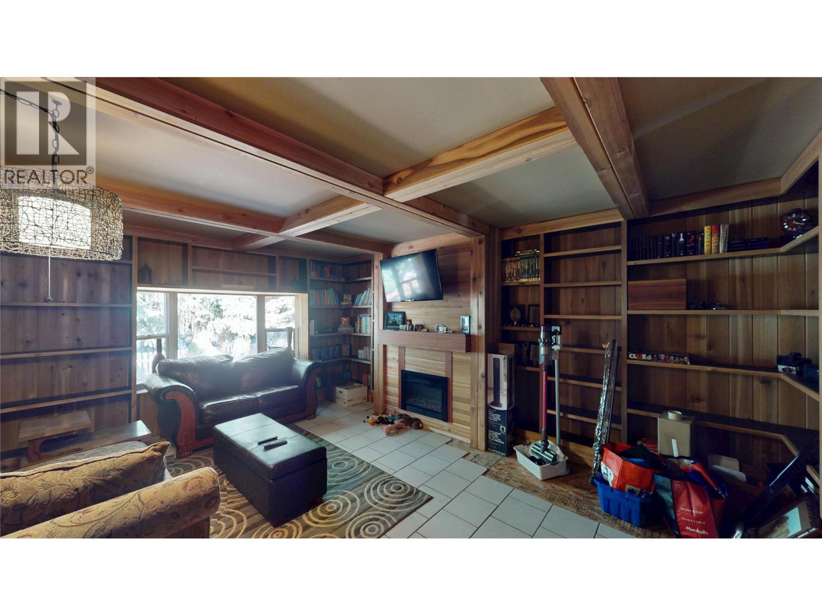 6228 Tamarack Road Property Photo 19