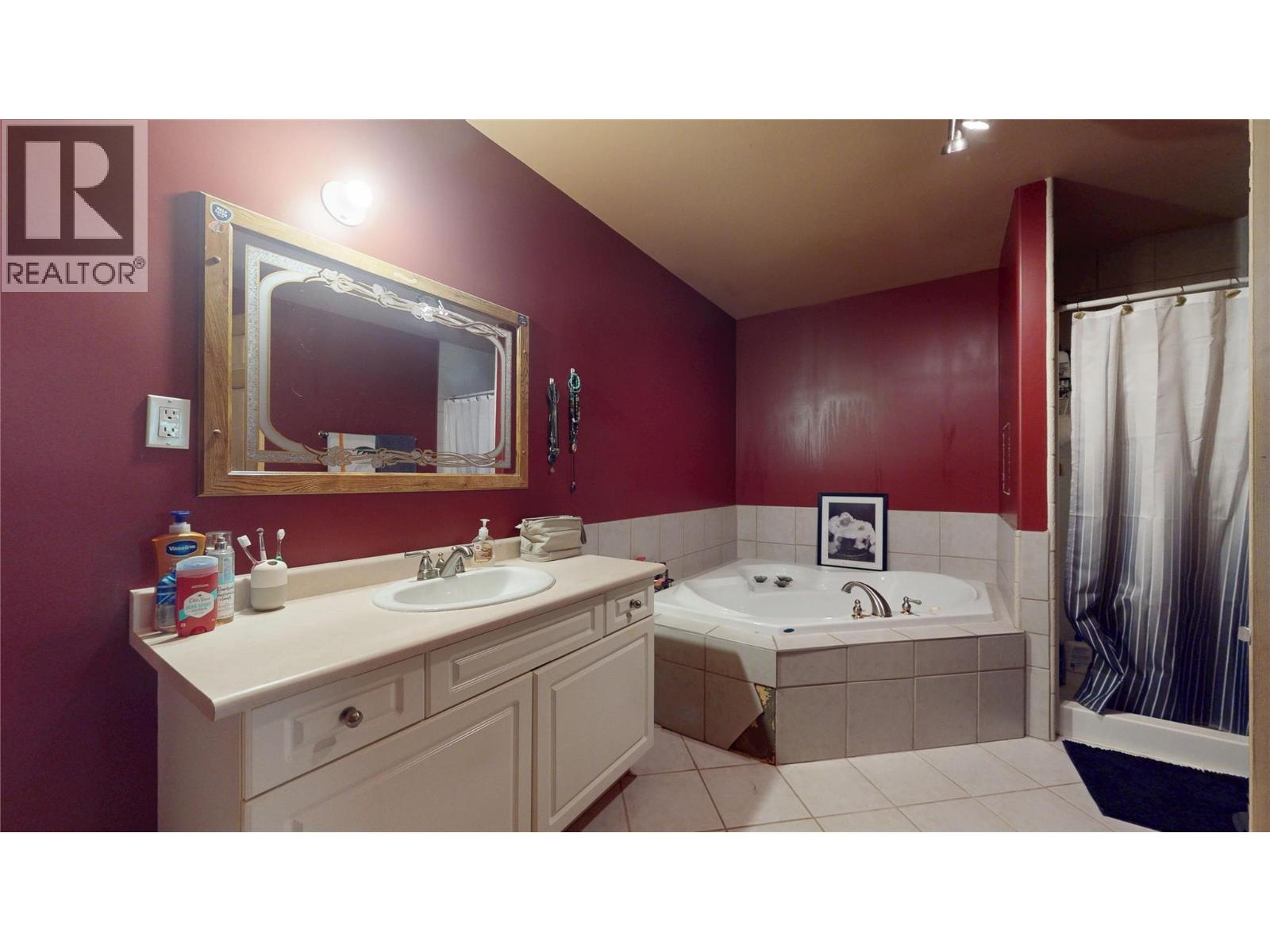 6228 Tamarack Road Property Photo 25