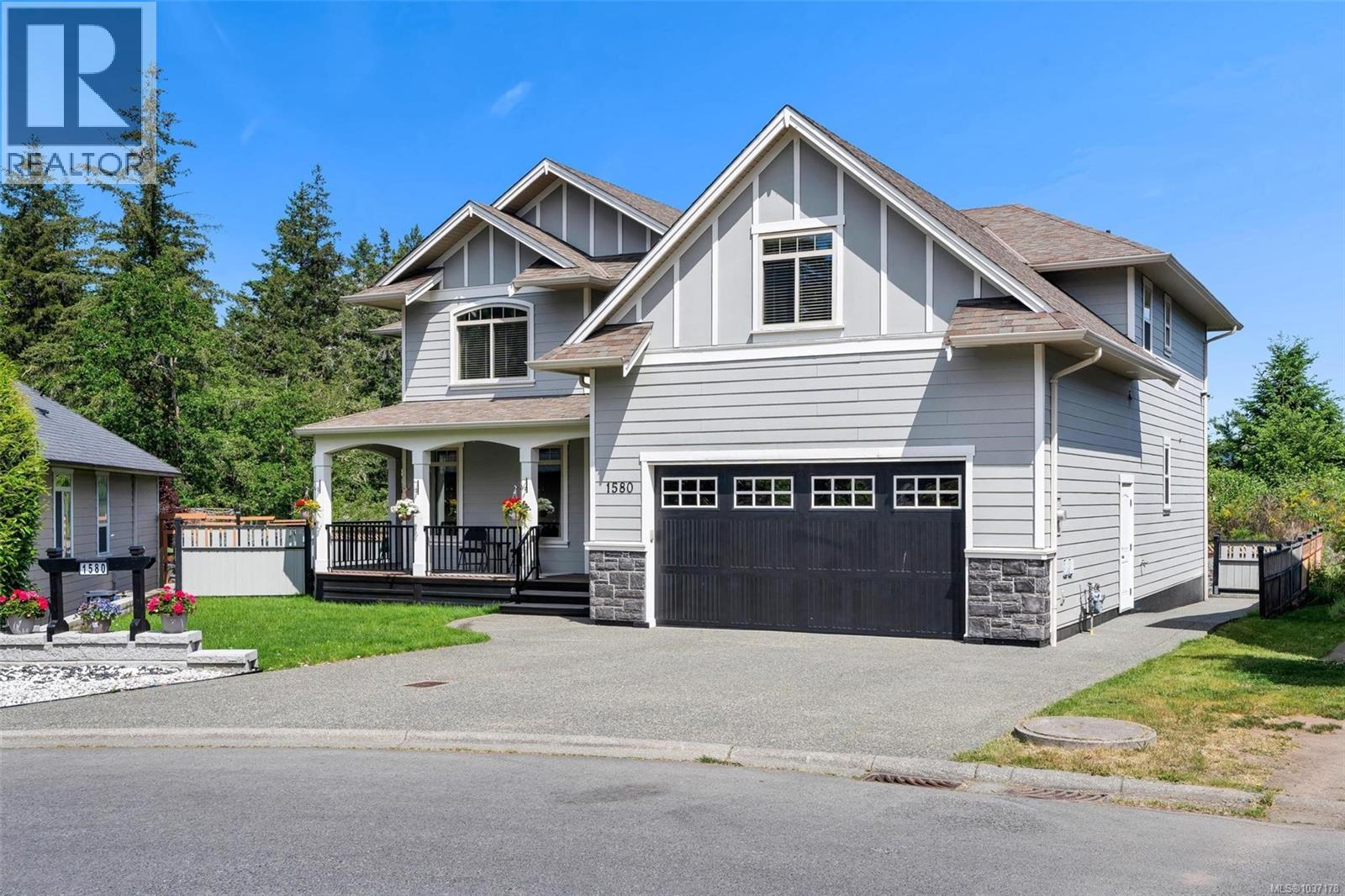 1580 Nimpkish Pl Property Photo 7