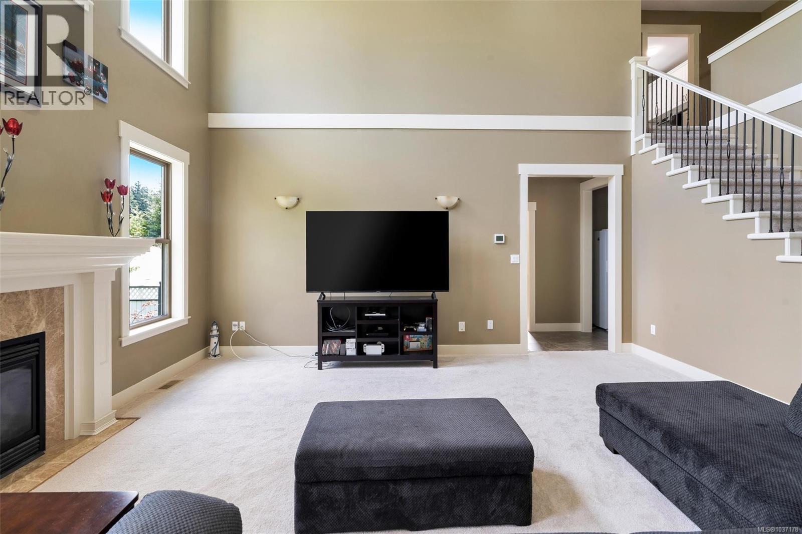 1580 Nimpkish Pl Property Photo 14