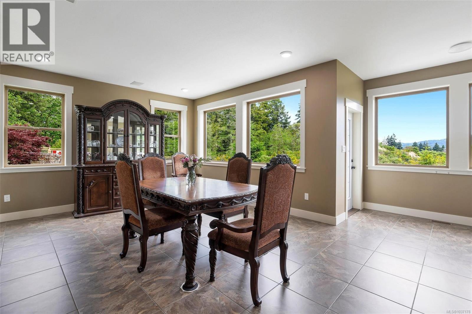 1580 Nimpkish Pl Property Photo 25