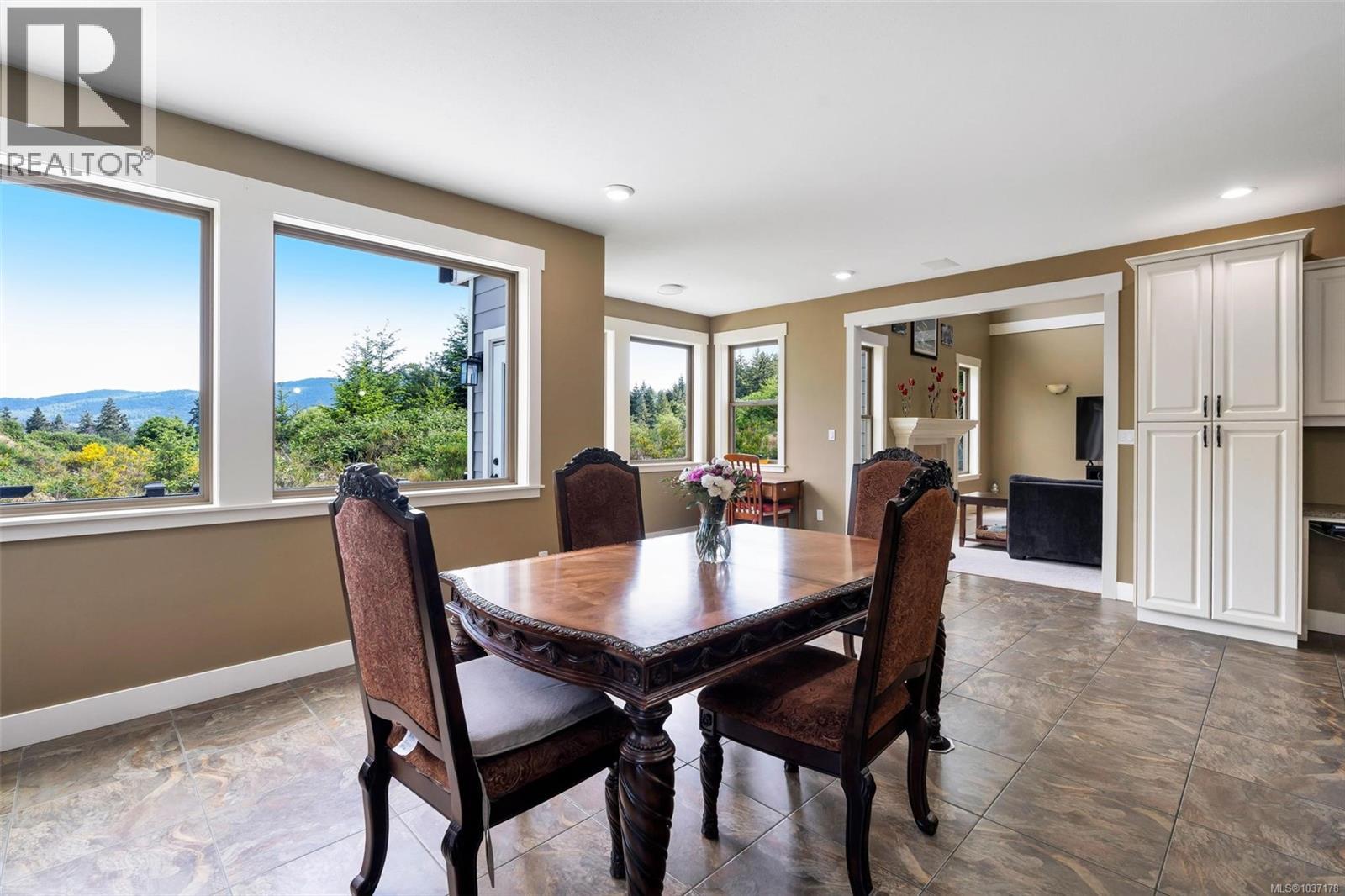 1580 Nimpkish Pl Property Photo 26