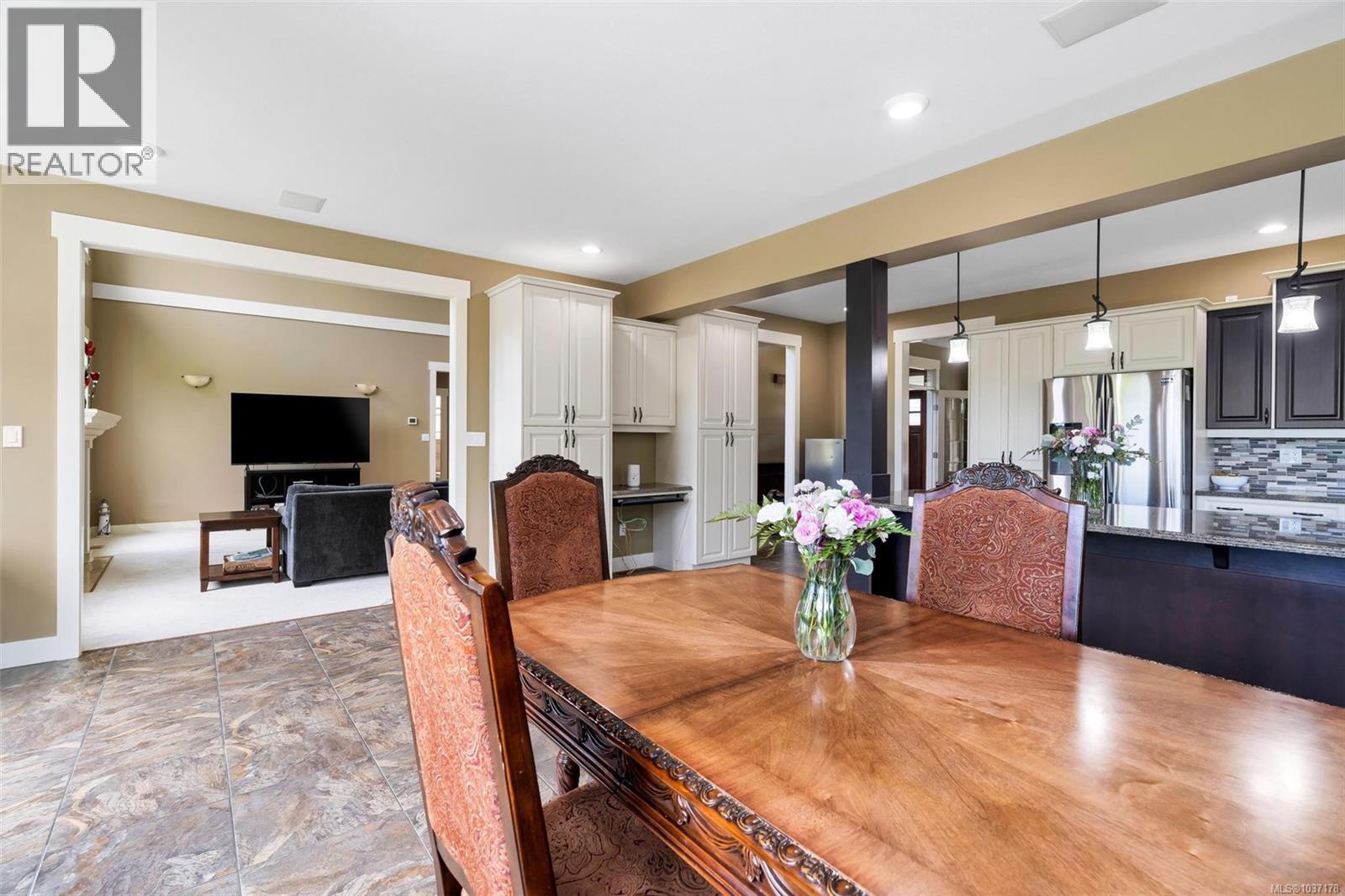 1580 Nimpkish Pl Property Photo 29
