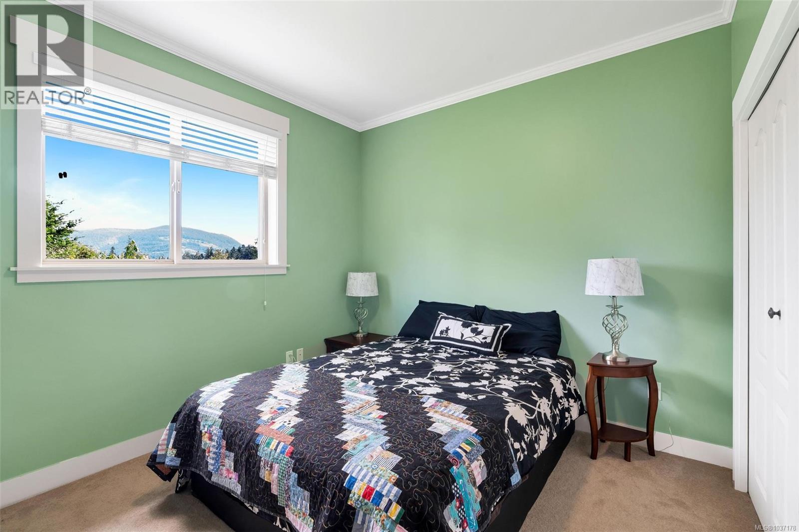1580 Nimpkish Pl Property Photo 34
