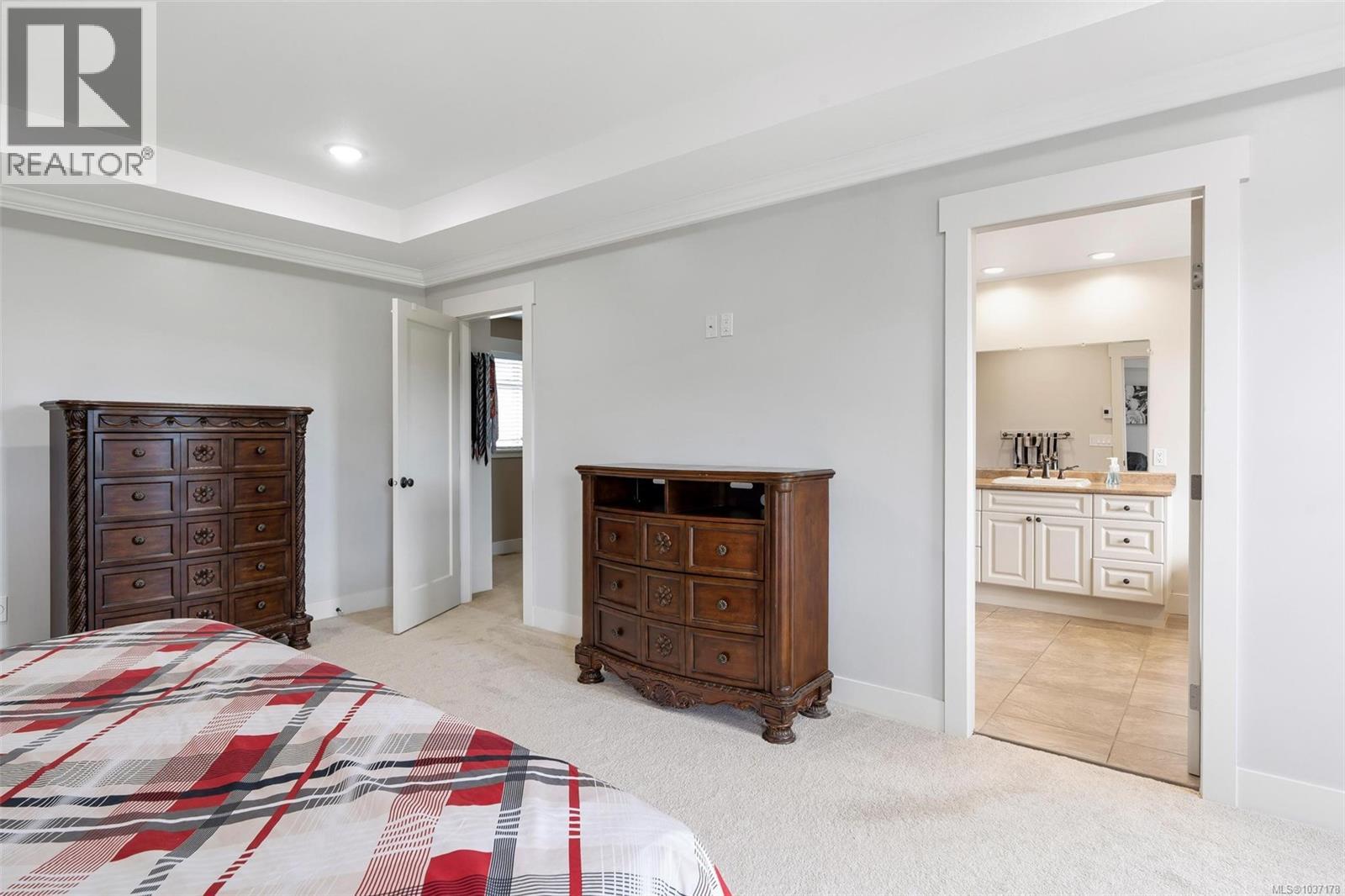 1580 Nimpkish Pl Property Photo 39