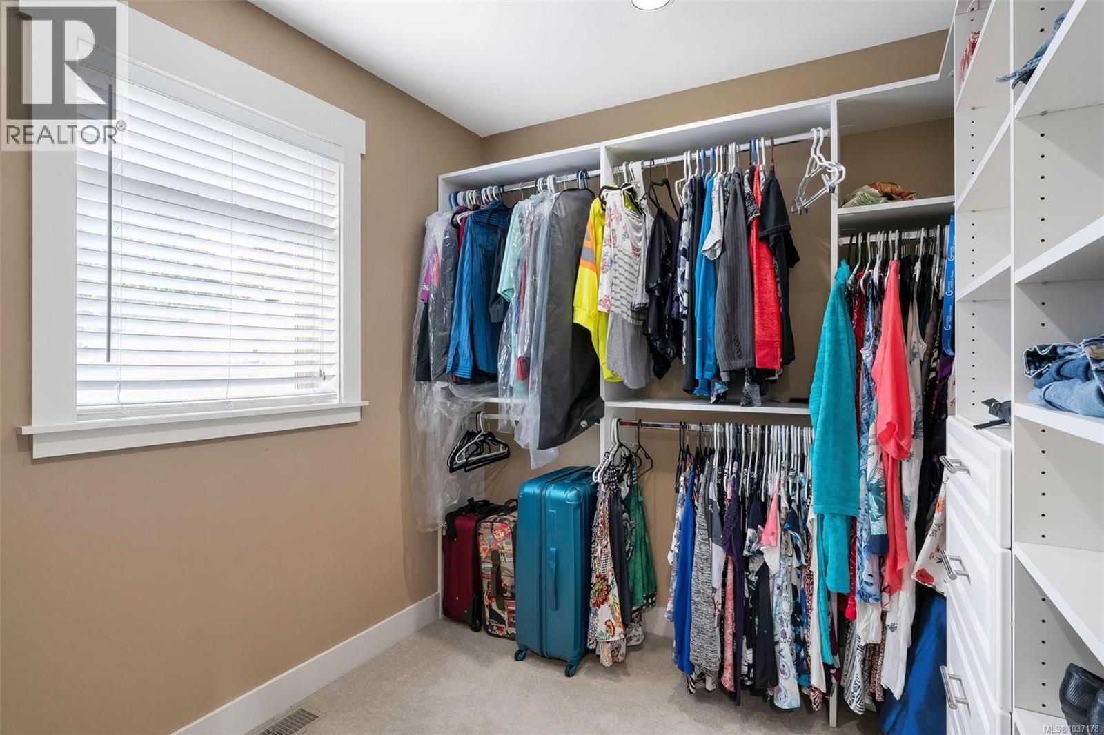 1580 Nimpkish Pl Property Photo 43