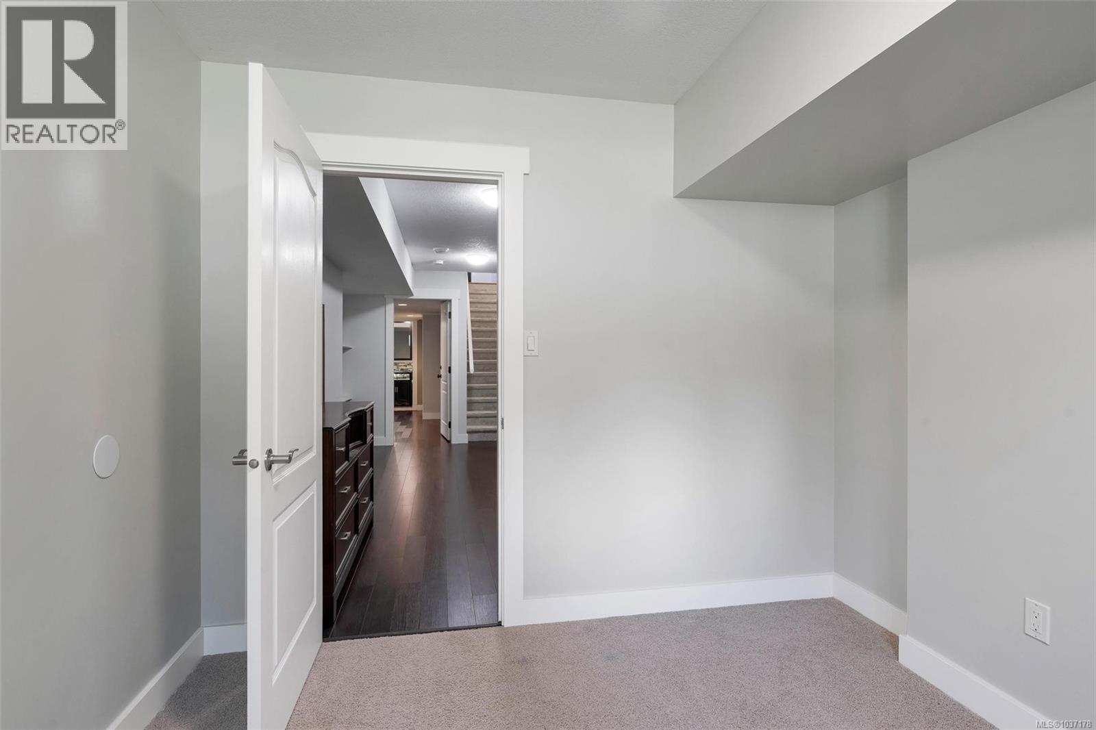 1580 Nimpkish Pl Property Photo 61