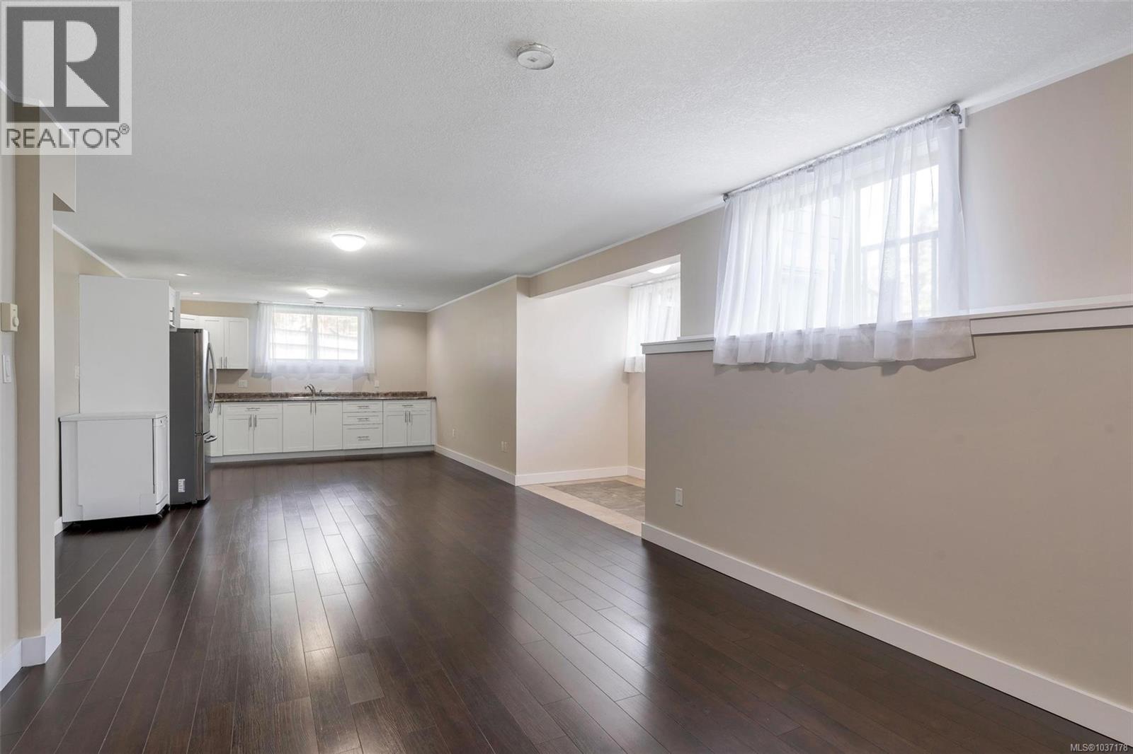 1580 Nimpkish Pl Property Photo 62