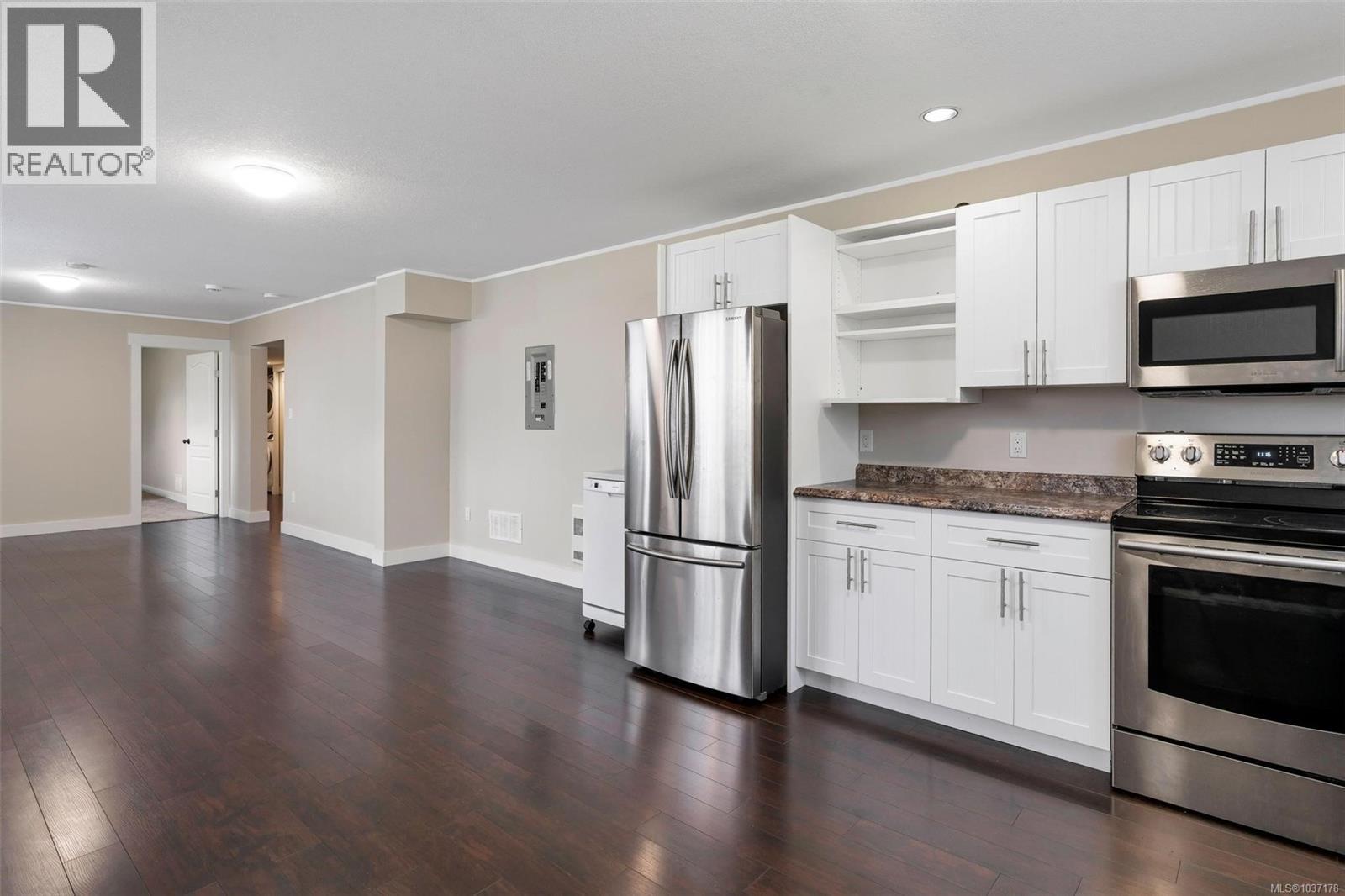 1580 Nimpkish Pl Property Photo 64