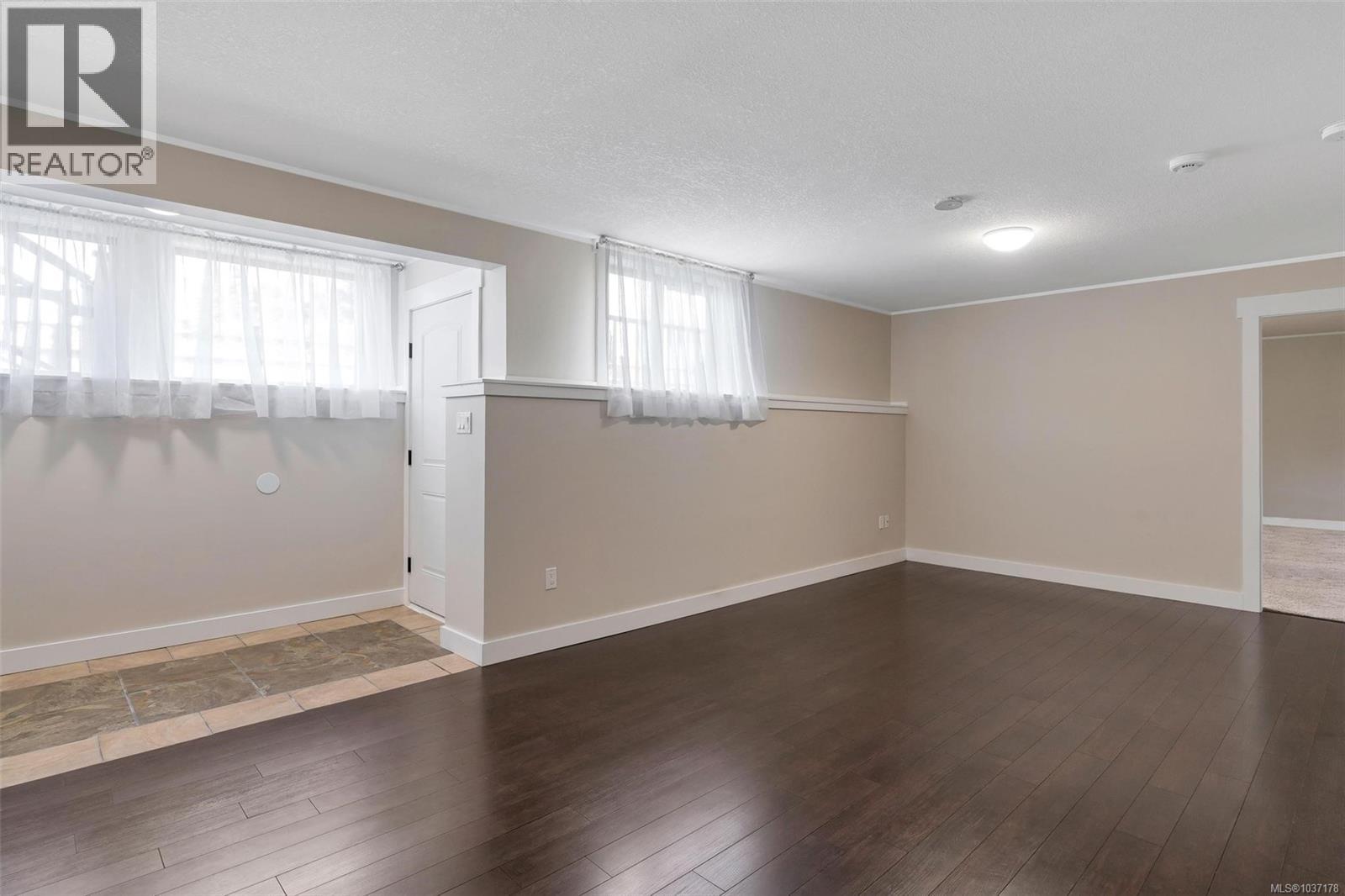 1580 Nimpkish Pl Property Photo 65