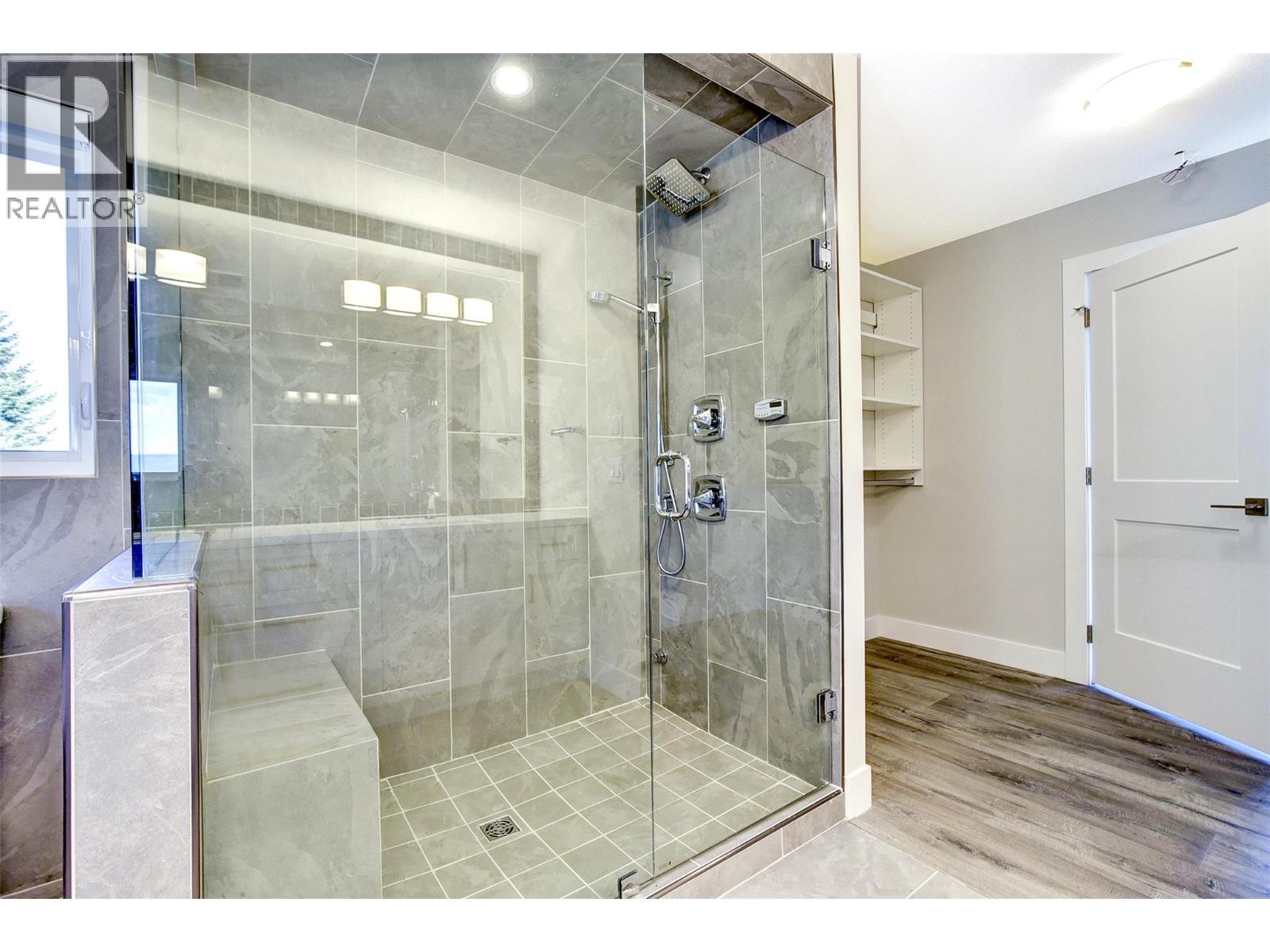 1051 Aurora Heights Property Photo 35