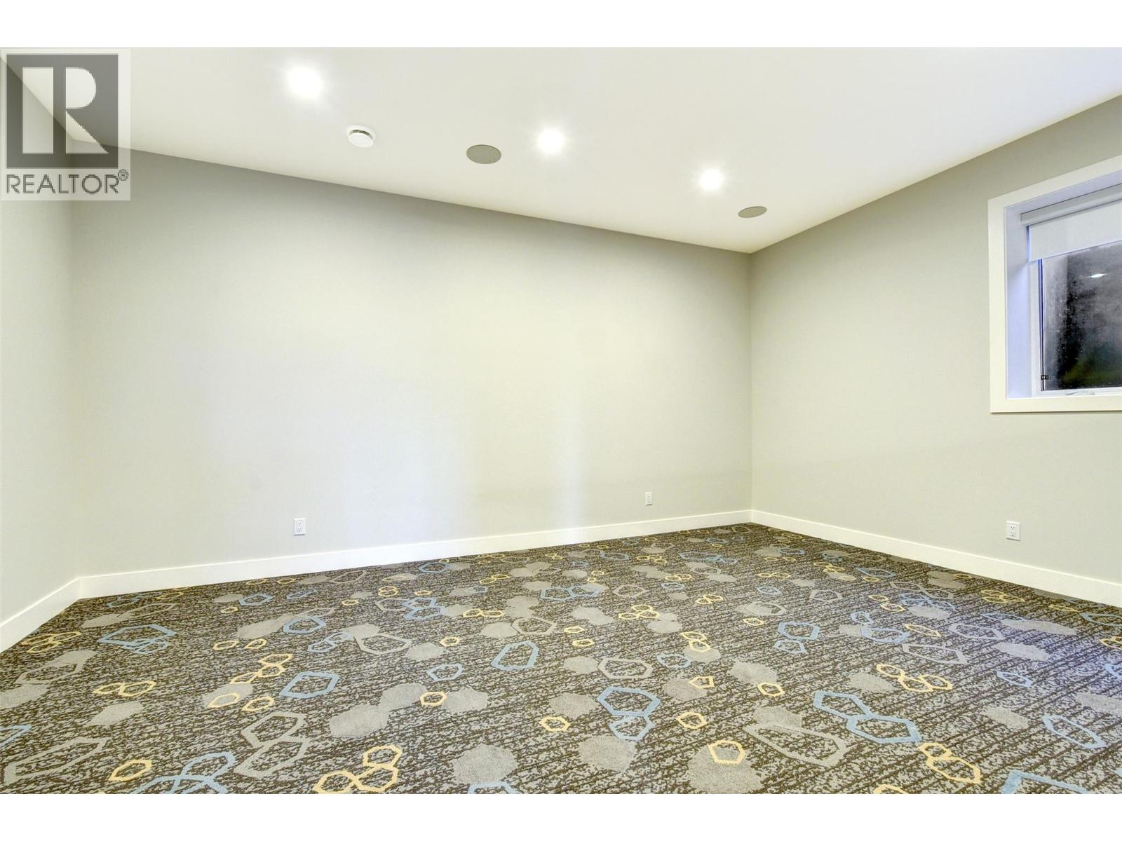1051 Aurora Heights Property Photo 52