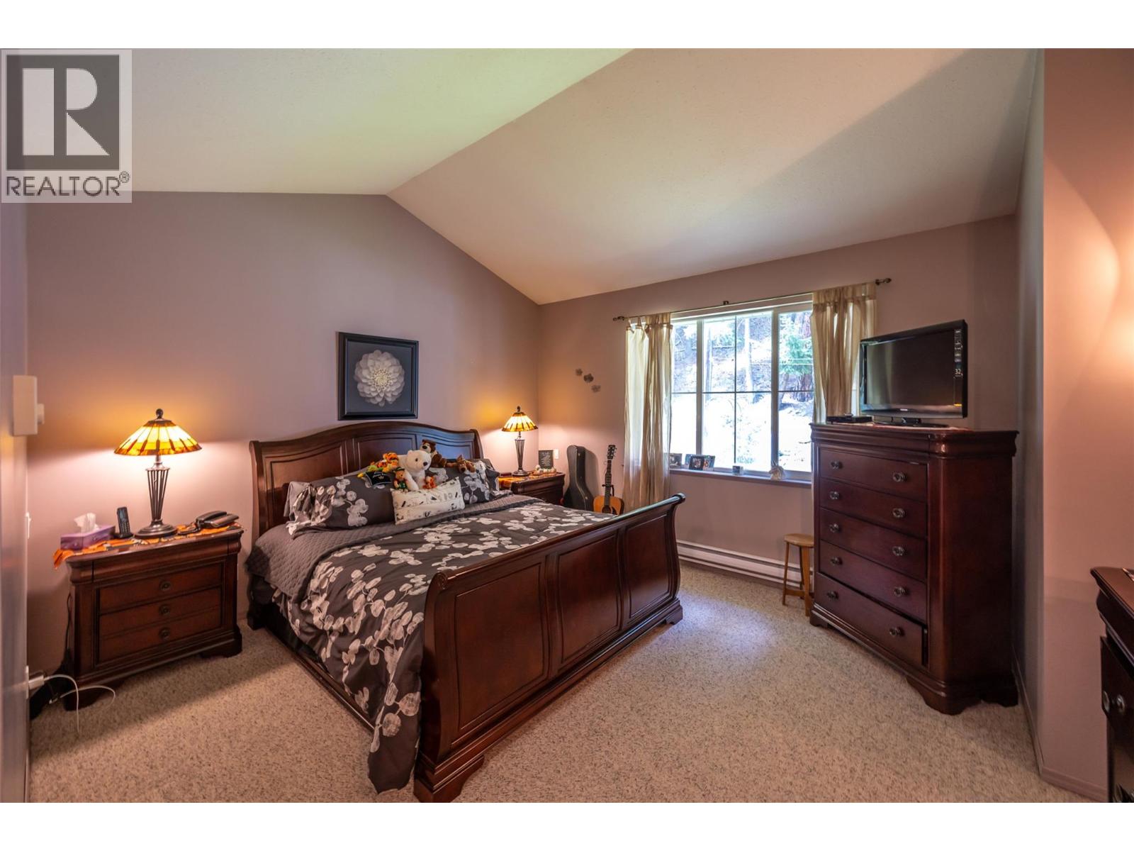 2454 Coalmont Road Property Photo 11